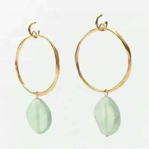 - Zara gold and jewel Earrings - Picture 2 of 3
